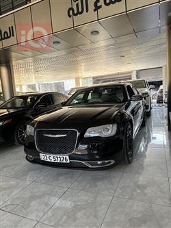 کرایسلەر 300